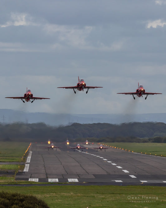 How To See The Red Arrows at Hawarden Airport | August 2023